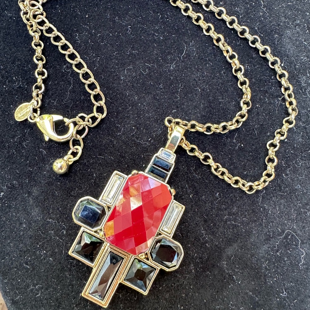 Chico's Red, Black and Gold Necklace Art Deco Style Vintage Pendant Necklace - Picture 6 of 7